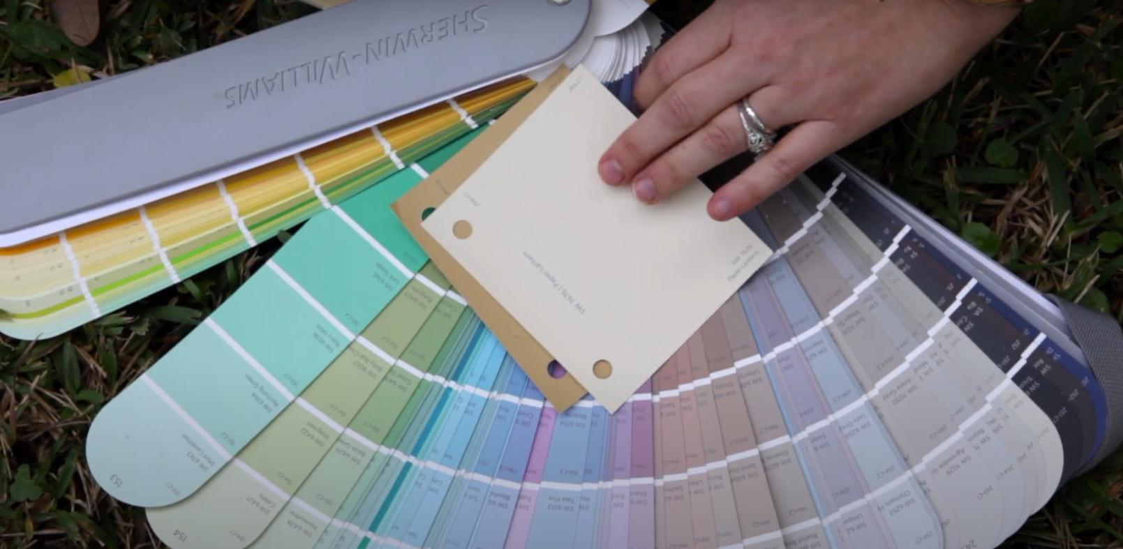 What Color Goes With Orange Brick House? HomeProfy