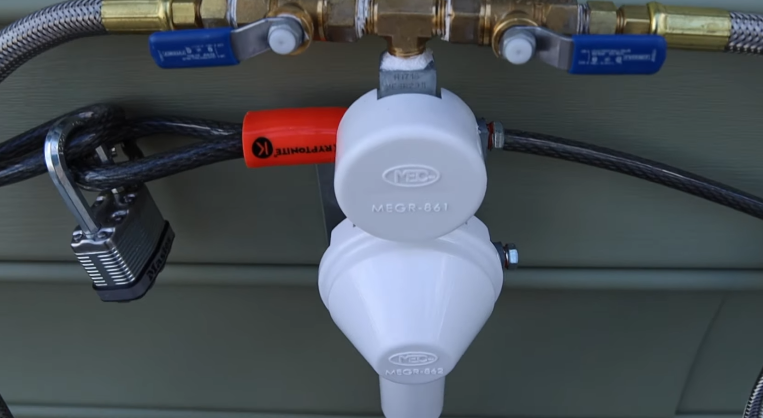 How Close Can a Propane Tank Be to a House? HomeProfy